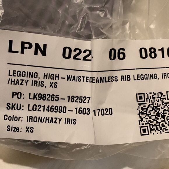 Fabletics High waisted seamless ribbon leggings. Color is hazy iris - Picture 7 of 7